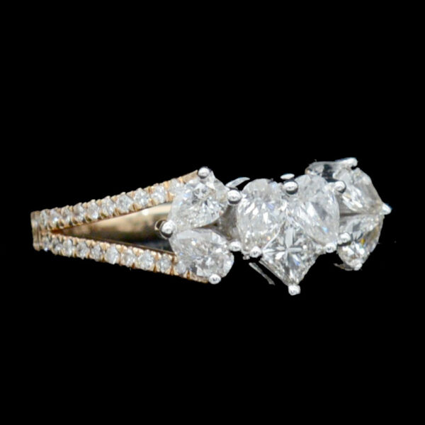 Ladies Ring