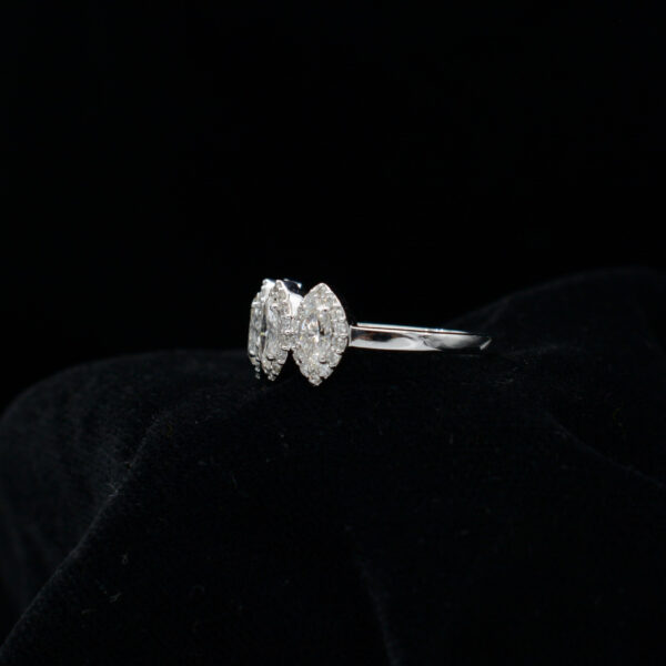 Ladies Ring
