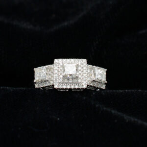 Ladies Ring