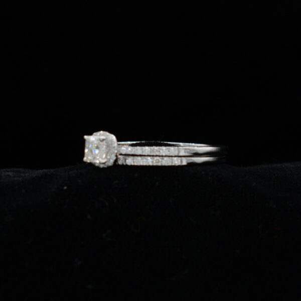 Ladies Ring