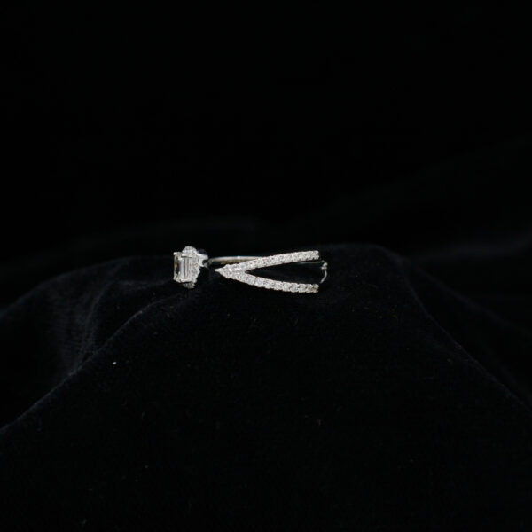 Ladies Ring