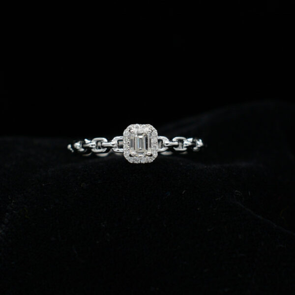 Ladies Ring