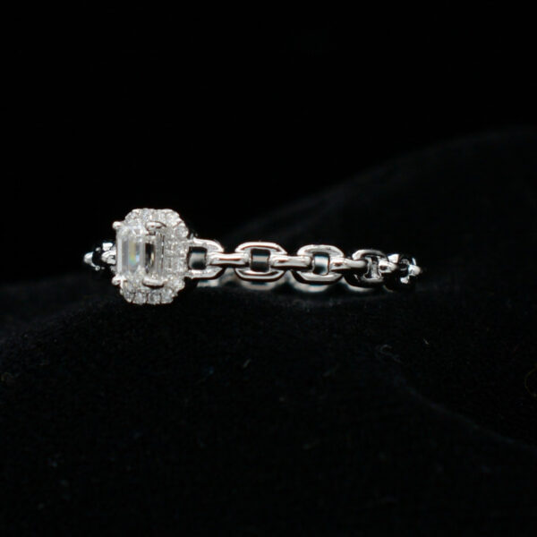 Ladies Ring