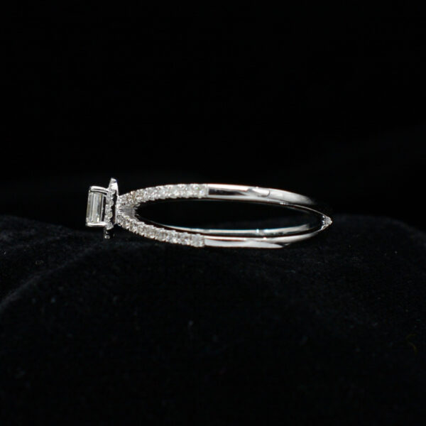 Ladies Ring