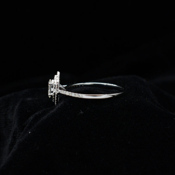 Ladies Ring