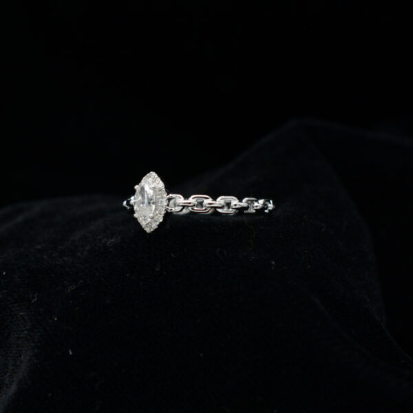 Ladies Ring