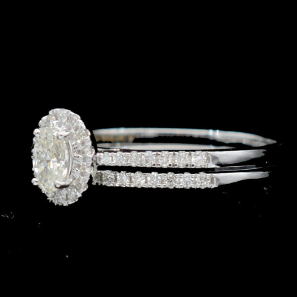 Ladies Ring