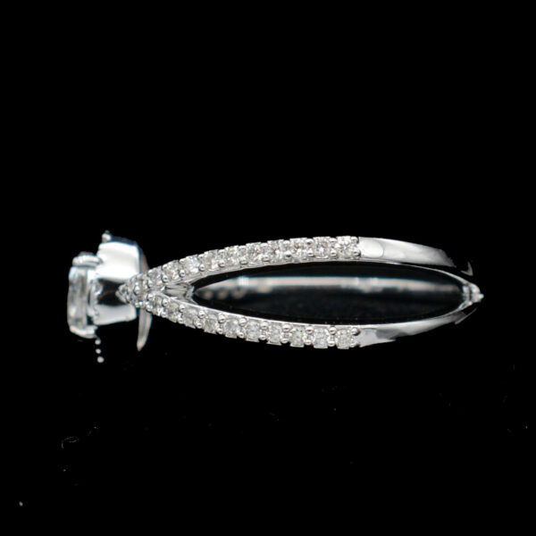 Ladies Ring