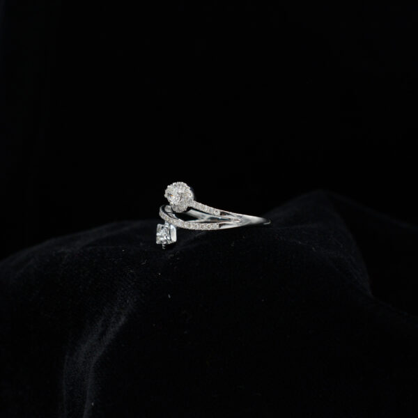 Ladies Ring