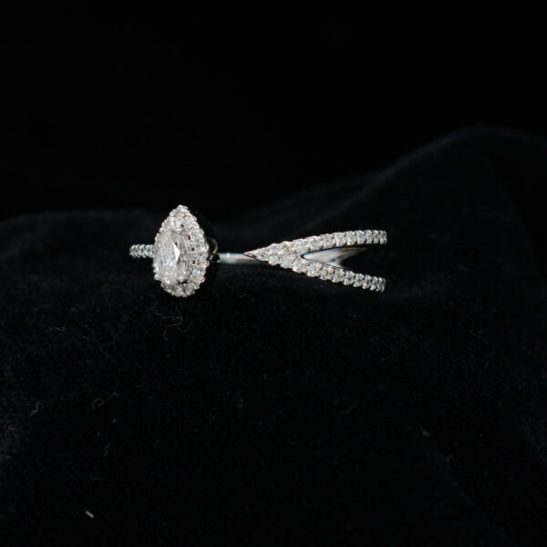Ladies Ring
