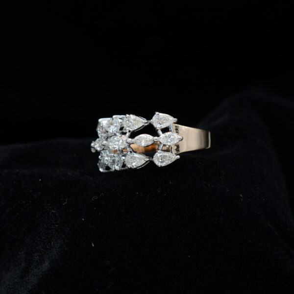 Ladies Ring