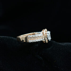 Ladies Ring