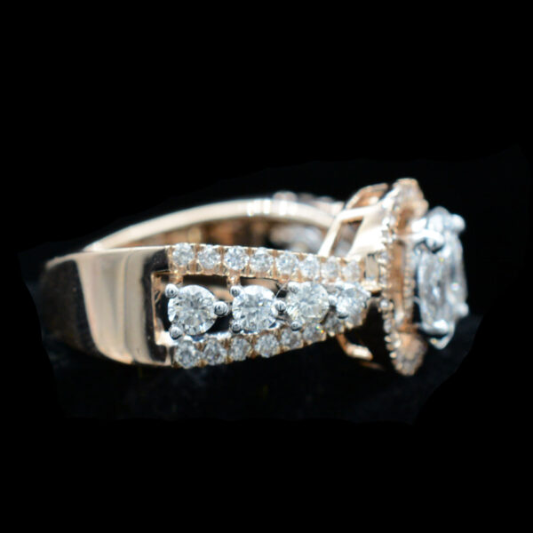 Ladies Ring