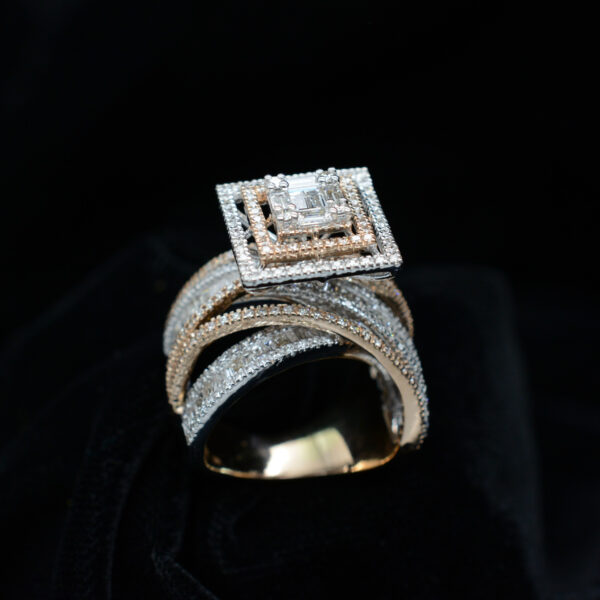 Ladies Ring