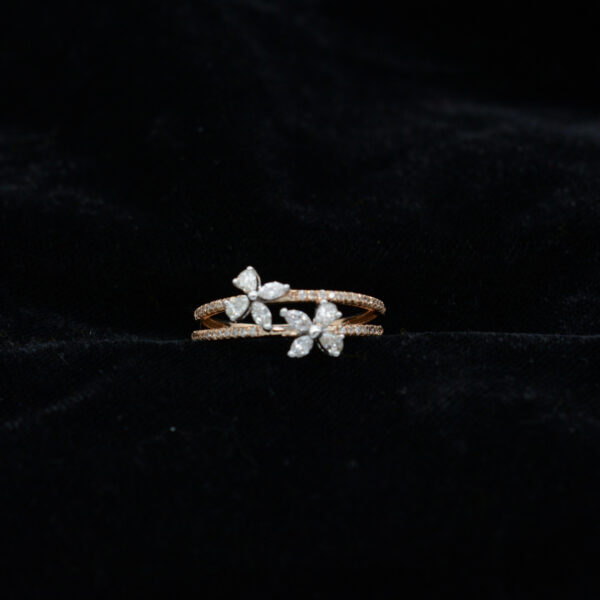 Ladies Ring