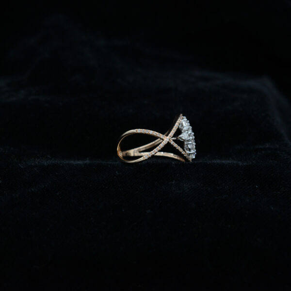 Ladies Ring