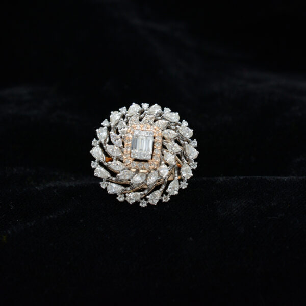 Ladies Ring