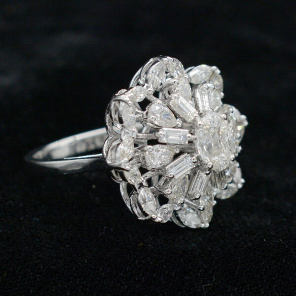 Ladies Ring