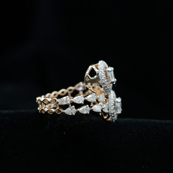 Ladies Ring
