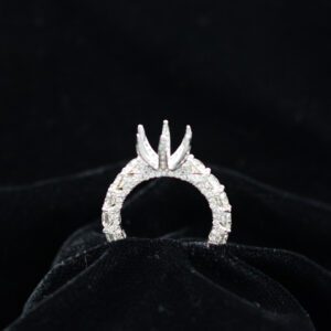 Ladies Ring