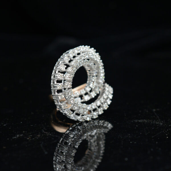 Ladies Ring