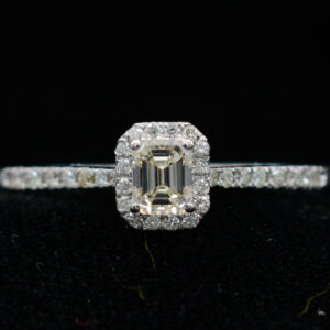 Ladies Ring