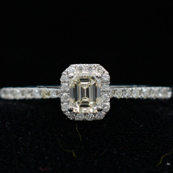 Ladies Ring