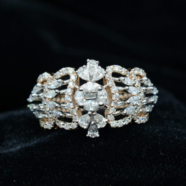 Ladies Ring