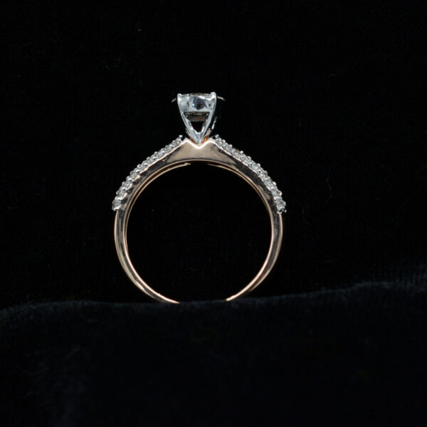 Ladies Ring