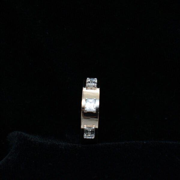 Ladies Ring
