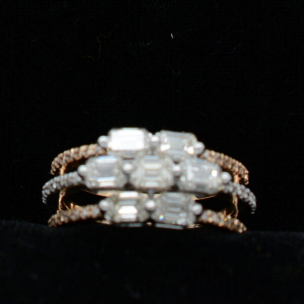Ladies Ring