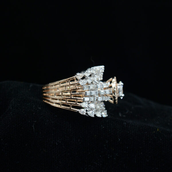 Ladies Ring
