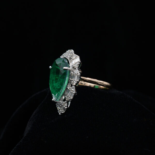 Ladies Ring