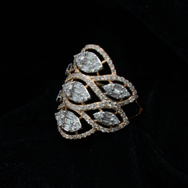 Ladies Ring