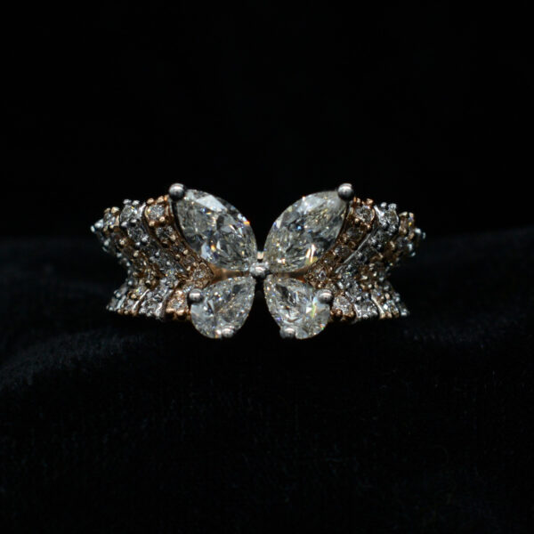 Ladies Ring