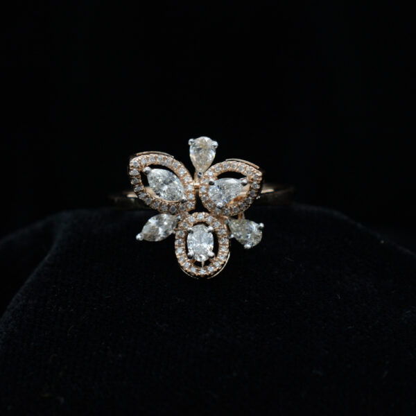 Ladies Ring