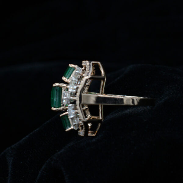 Ladies Ring