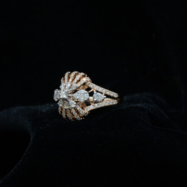 Ladies Ring