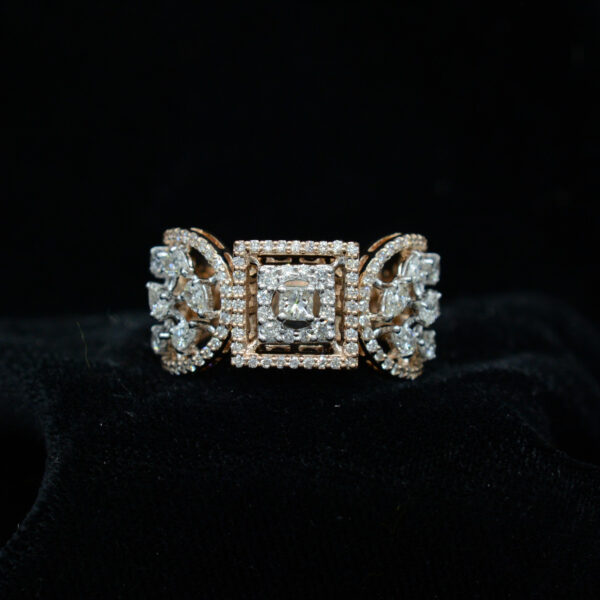 Ladies Ring
