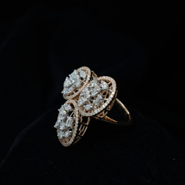 Ladies Ring