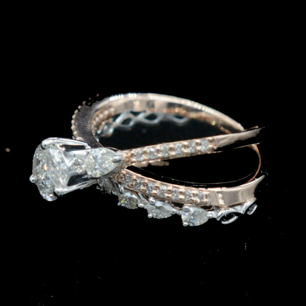Ladies Ring