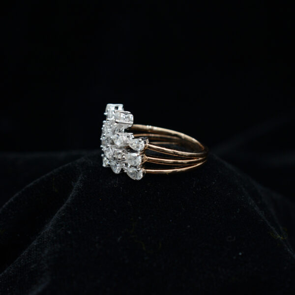 Ladies Ring