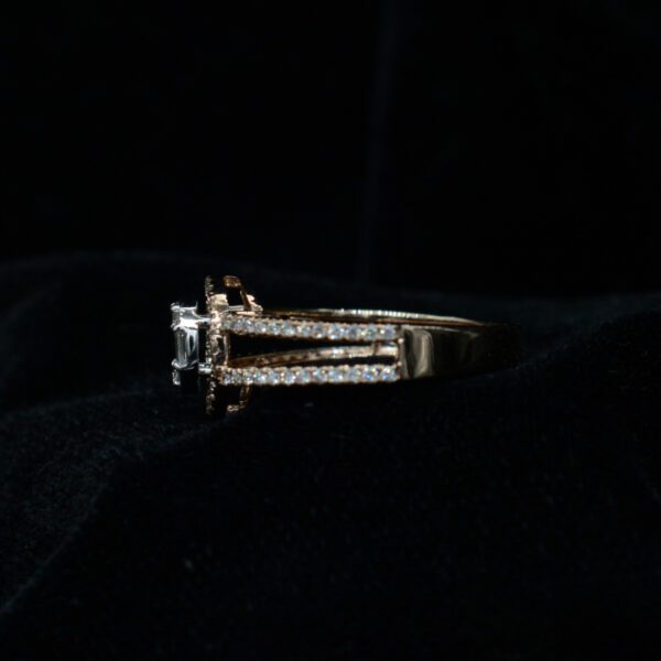 Ladies Ring