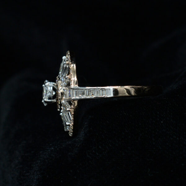Ladies Ring