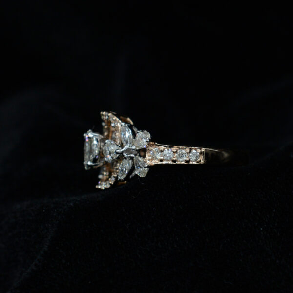 Ladies Ring