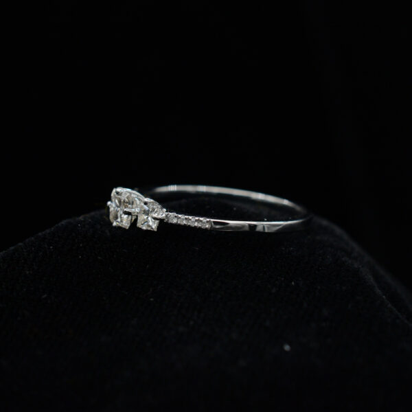 Ladies Ring