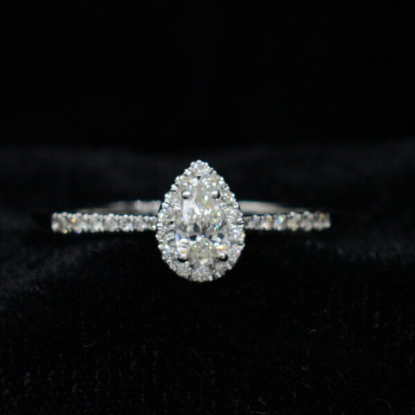 Ladies Ring