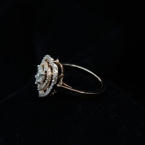 Ladies Ring
