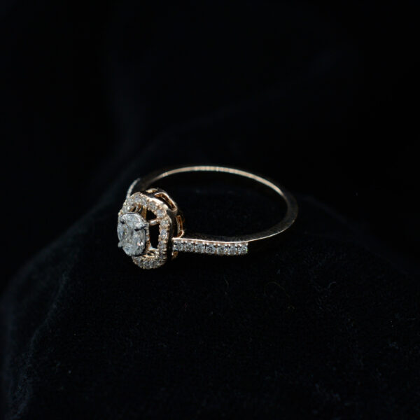 Ladies Ring