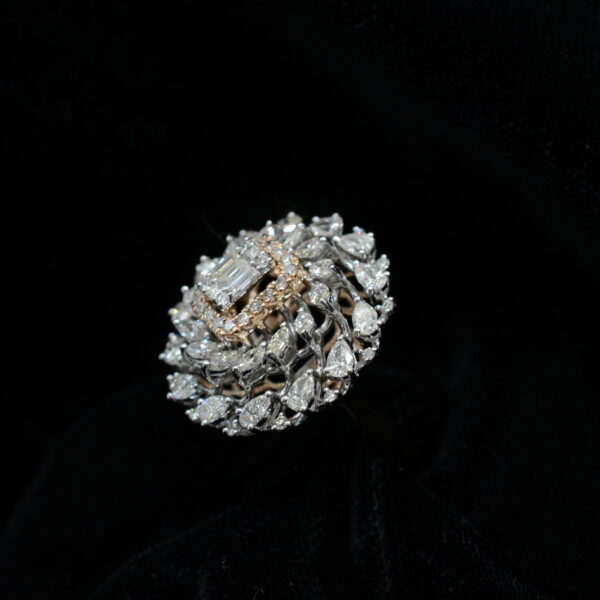 Ladies Ring